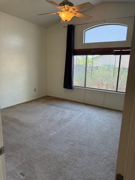Building Photo - 12649 E Mandell Pass