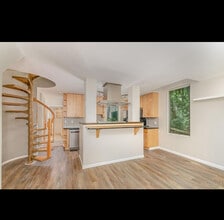 Building Photo - Foxhall Court
