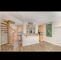 Building Photo - Foxhall Court