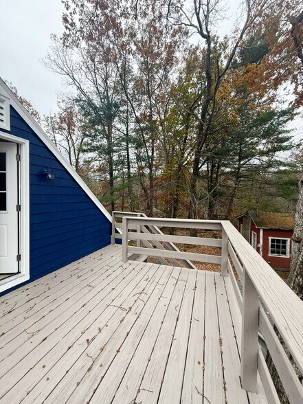 Building Photo - 378 Old Colony Rd