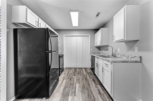 Building Photo - 4520 W Franciscan Trail