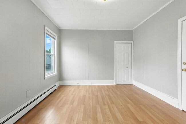 Building Photo - 439 Lowell St