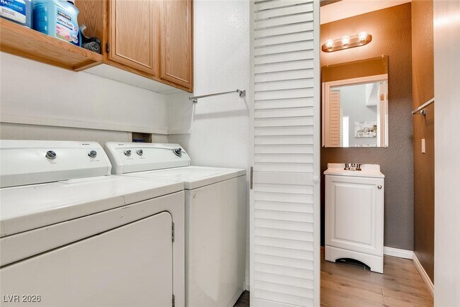 Building Photo - 8061 Palace Monaco Ave