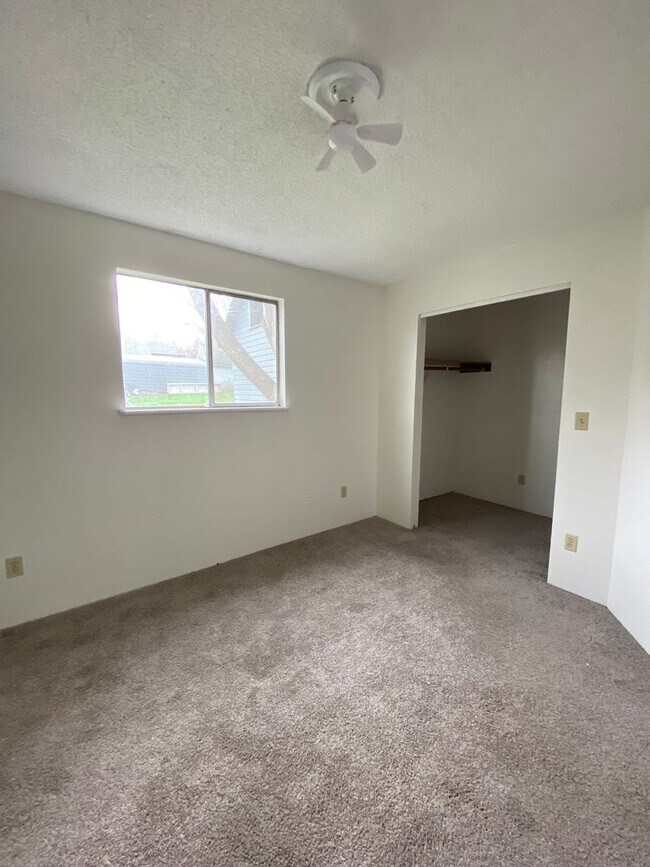 Building Photo - 1712 Walnut St