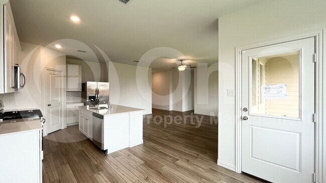 Building Photo - 3012 Chinkapin Ln