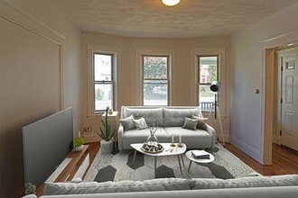 Building Photo - 2 bed1bath unit in Waltham is available in 9/1