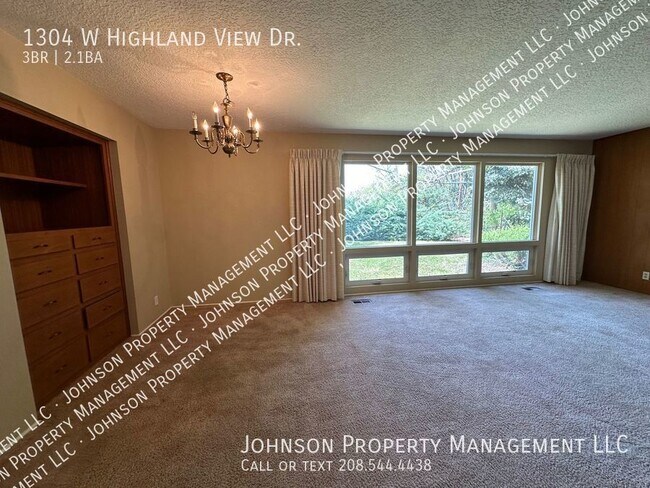 Building Photo - 1304 W Highland View Dr