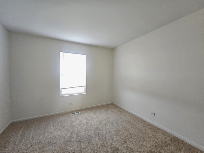 Building Photo - 171 Willoughby Ct