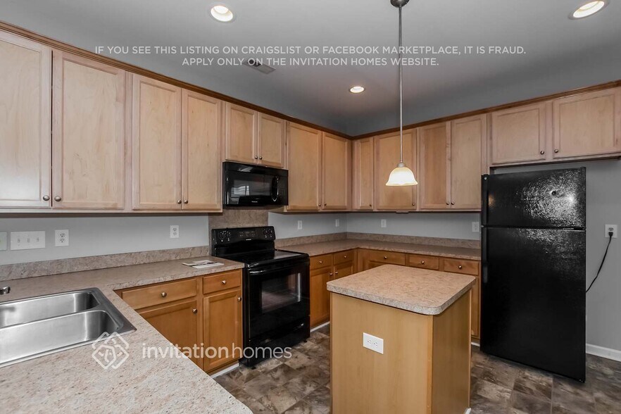 Building Photo - 13814 Purple Bloom Ln