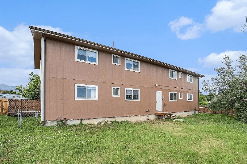 Building Photo - 4215 Loomis Ave