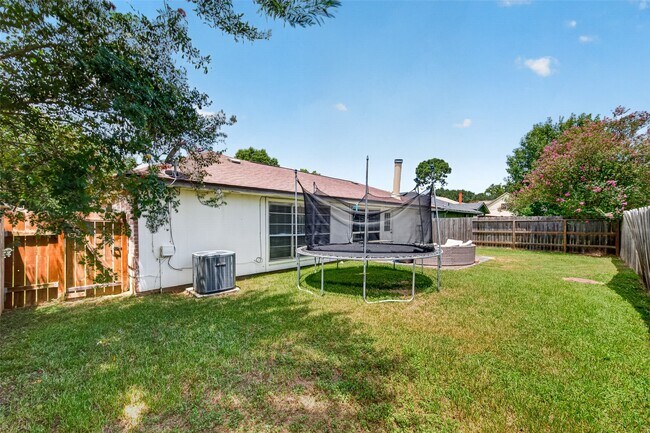 Building Photo - 3218 Tynemeadow Ct