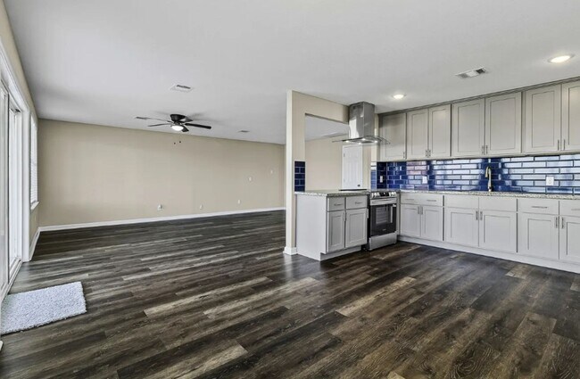 Building Photo - 416 Kickapoo Dr