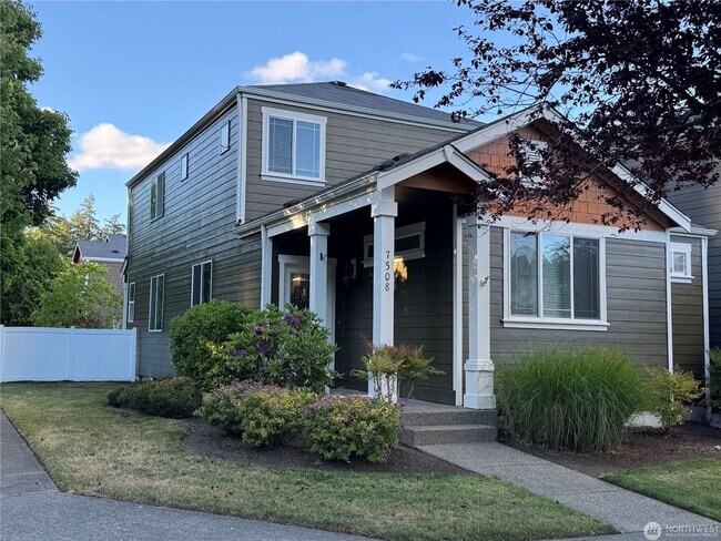Building Photo - 7508 Kodiak Ave NE