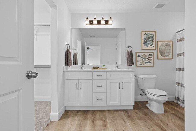 Building Photo - Lagoon Living! 3 Bedroom Townhome with Res...