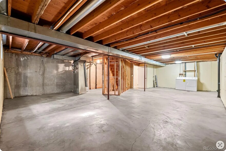 Building Photo - 12521 E Cornell Cir