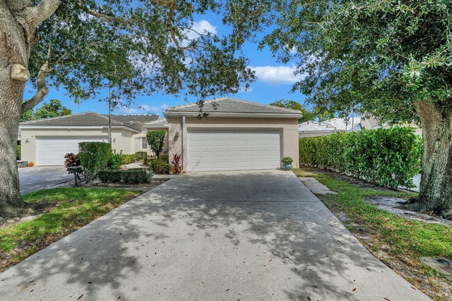 Building Photo - 1022 Island Manor Dr