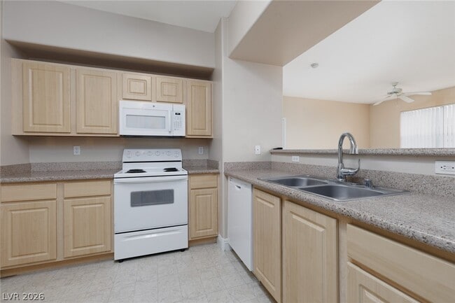 Building Photo - 8000 W Badura Ave