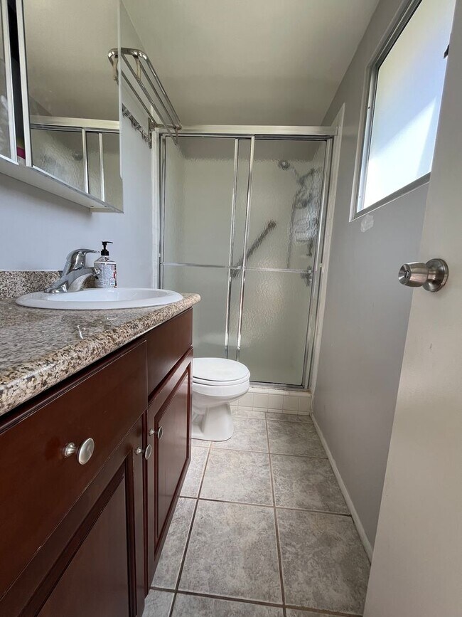 Building Photo - Welcome Summer in this Serra Mesa GEM!