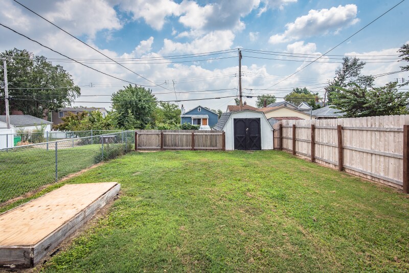 Building Photo - 3450 Macklind Ave