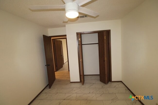 Building Photo - 1513 Missouri Ave