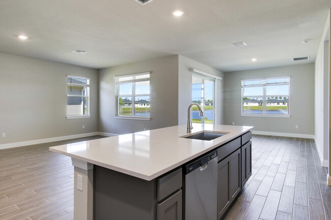 Building Photo - 8990 Dahlia Cir