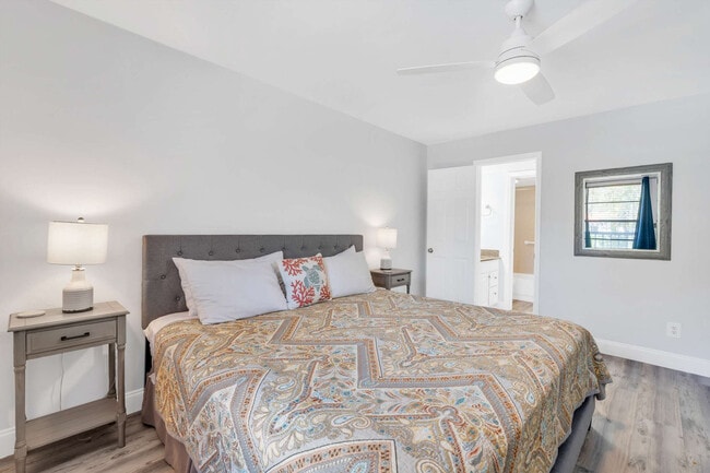 Building Photo - 600 Neapolitan Way