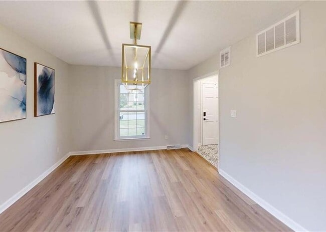 Building Photo - 4809 Tara Dr