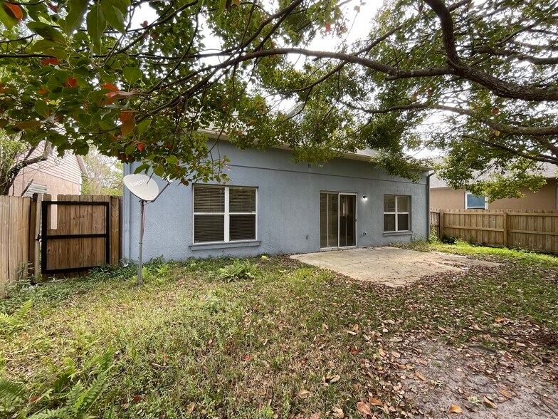 Building Photo - 4228 Boca Woods Dr