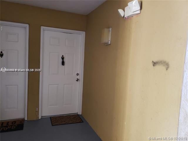 Building Photo - 777 SW 111th Way