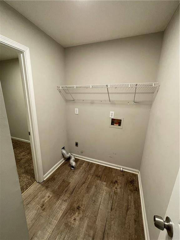 Building Photo - 4401 Dickens Ct NW