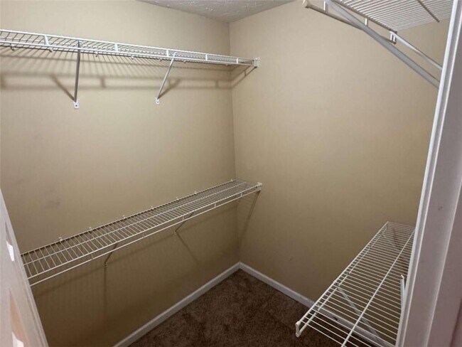 Building Photo - 2430 Cordillo Dr