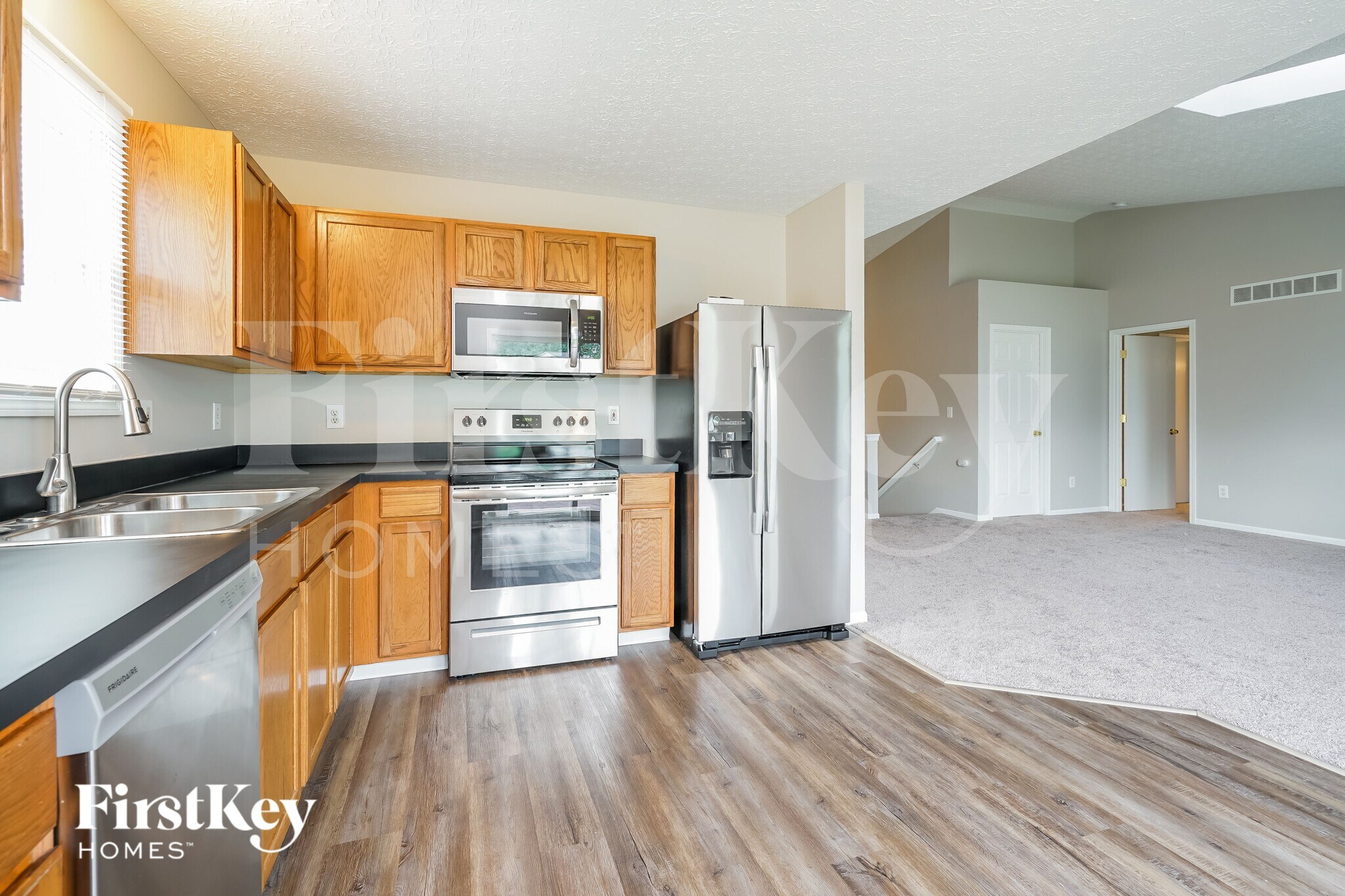 Building Photo - 7127 Emerald Tree Dr