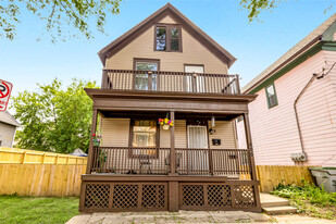 Building Photo - 605 E Wright St