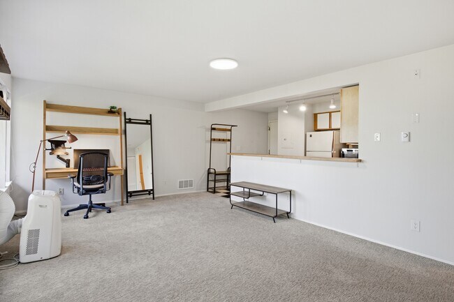 Building Photo - 29 Etruria St