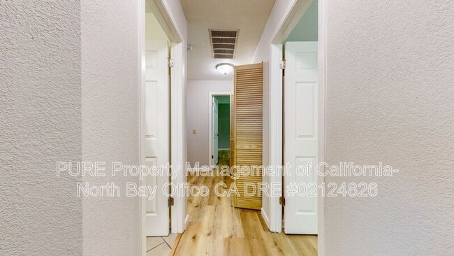 Building Photo - 1107 Navarro St
