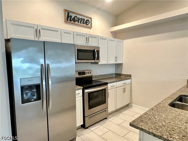 Building Photo - 4406 Skyline Blvd