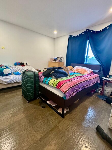 Building Photo - 326 Hammond St