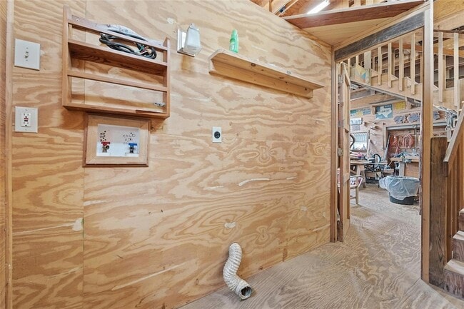 Building Photo - 15207 Farm to Market Rd 2769