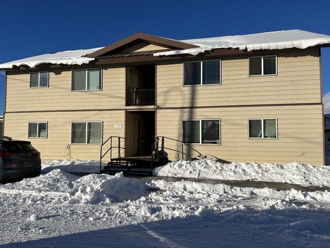 Primary Photo - 137 Mapfel St