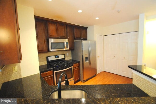 Building Photo - 12823 Fair Briar Ln