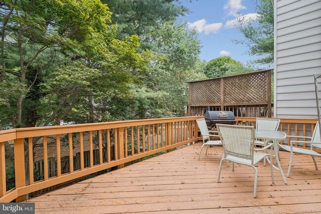 Building Photo - 46858 Lawnes Creek Terrace
