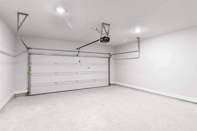 Building Photo - 457 Aurora Creek Ln