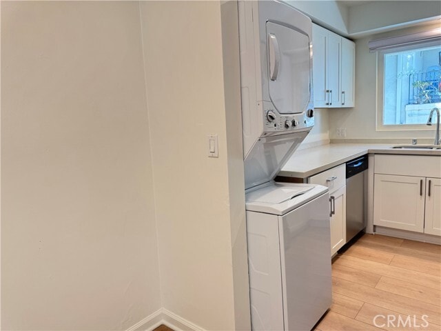 Building Photo - 251 N Oakland Ave