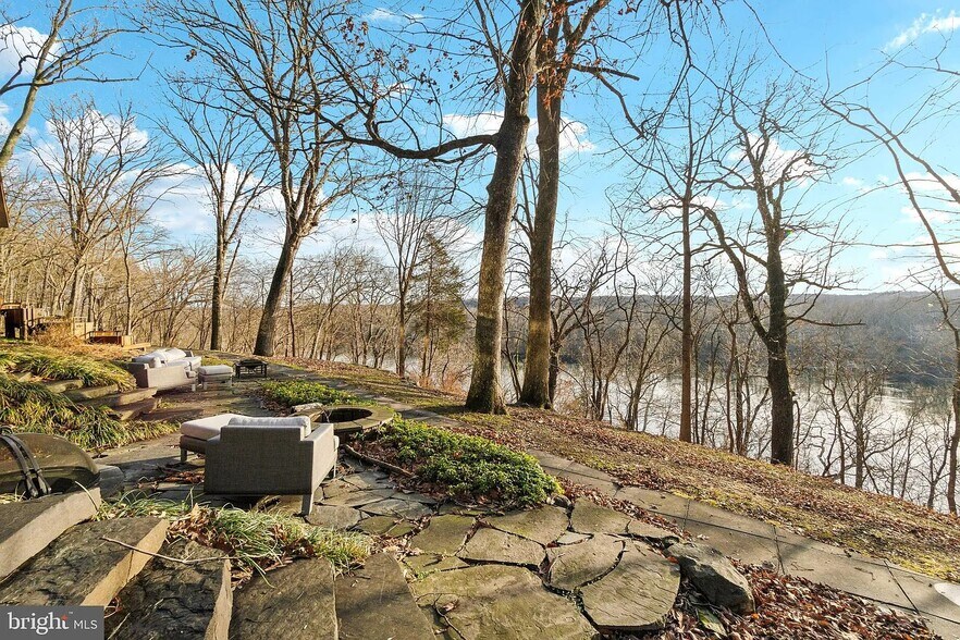 Building Photo - 11540 Springridge Rd