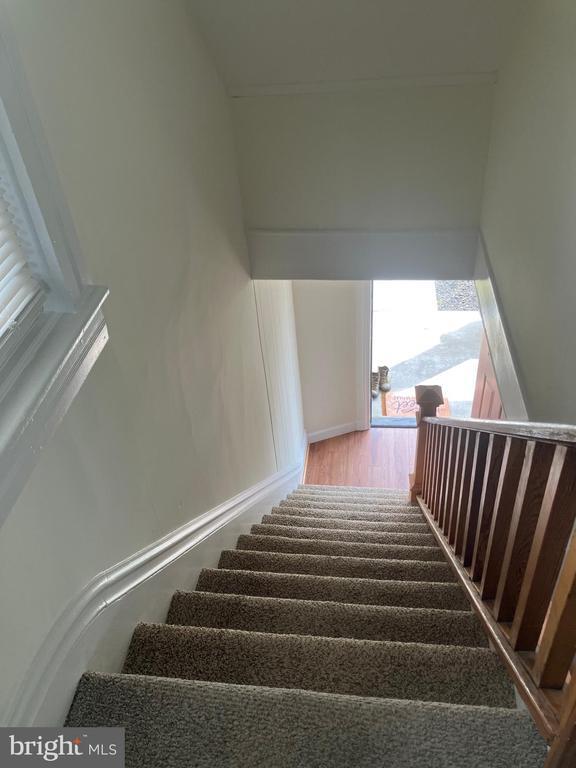 Building Photo - 131 Grand Ave