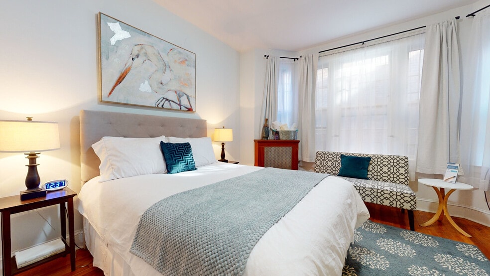 Building Photo - 1253 Beacon St