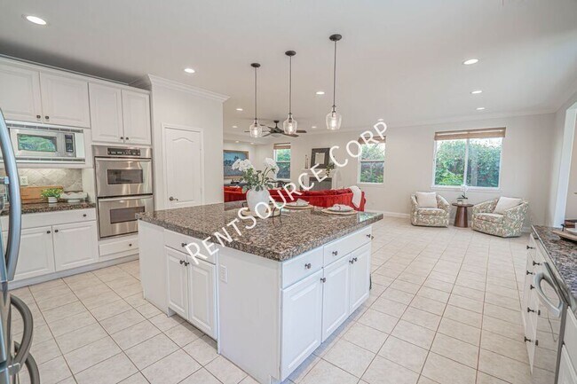Building Photo - 26511 Brooks Cir