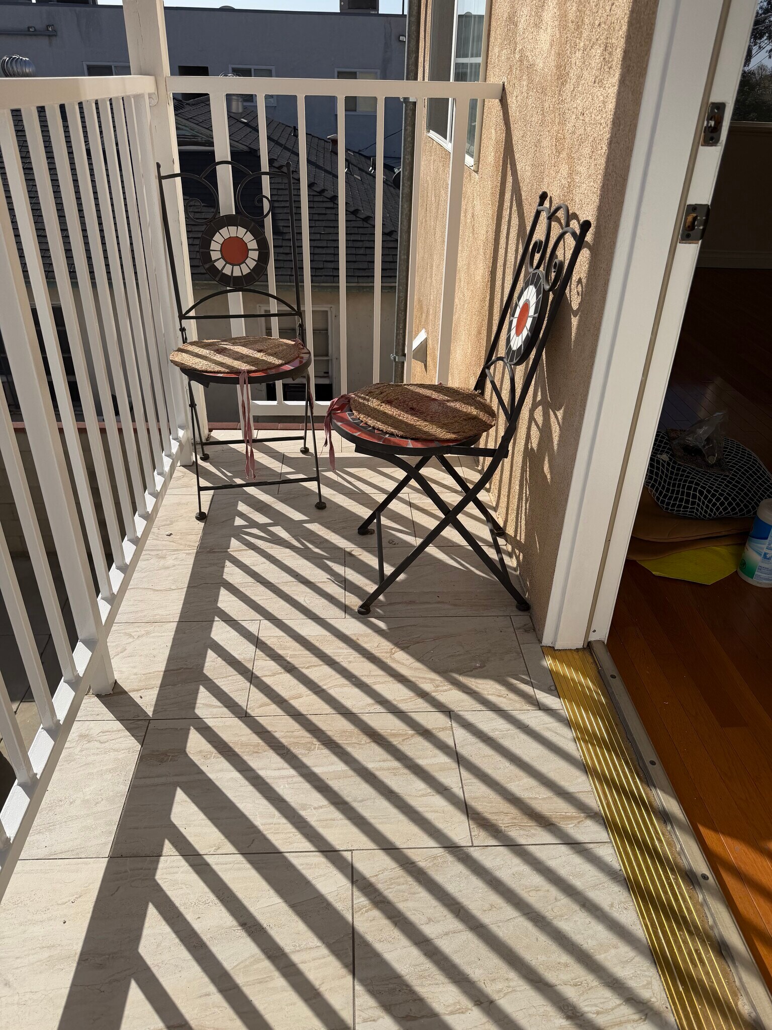 Balcony - 1513 N Altadena Dr