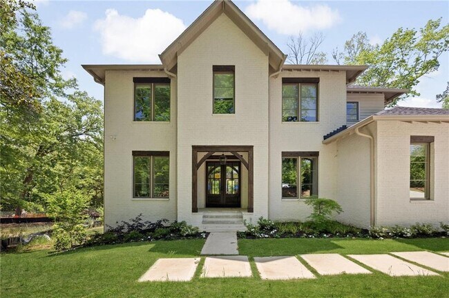 Building Photo - 1068 Moores Mill Rd NW