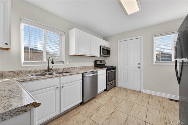 Building Photo - 69 Del Mar Cir